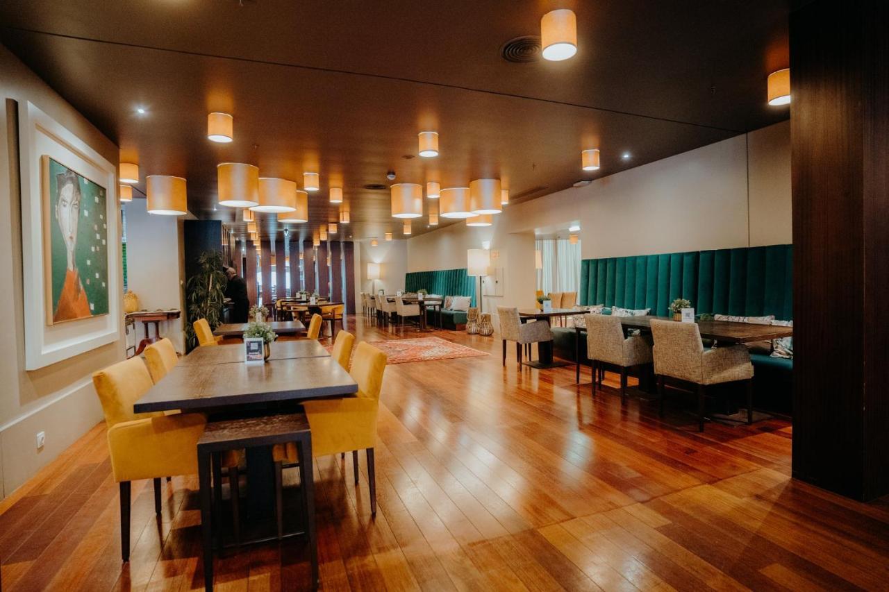 Holiday Inn Porto Gaia By Ihg Vila Nova de Gaia Exterior photo