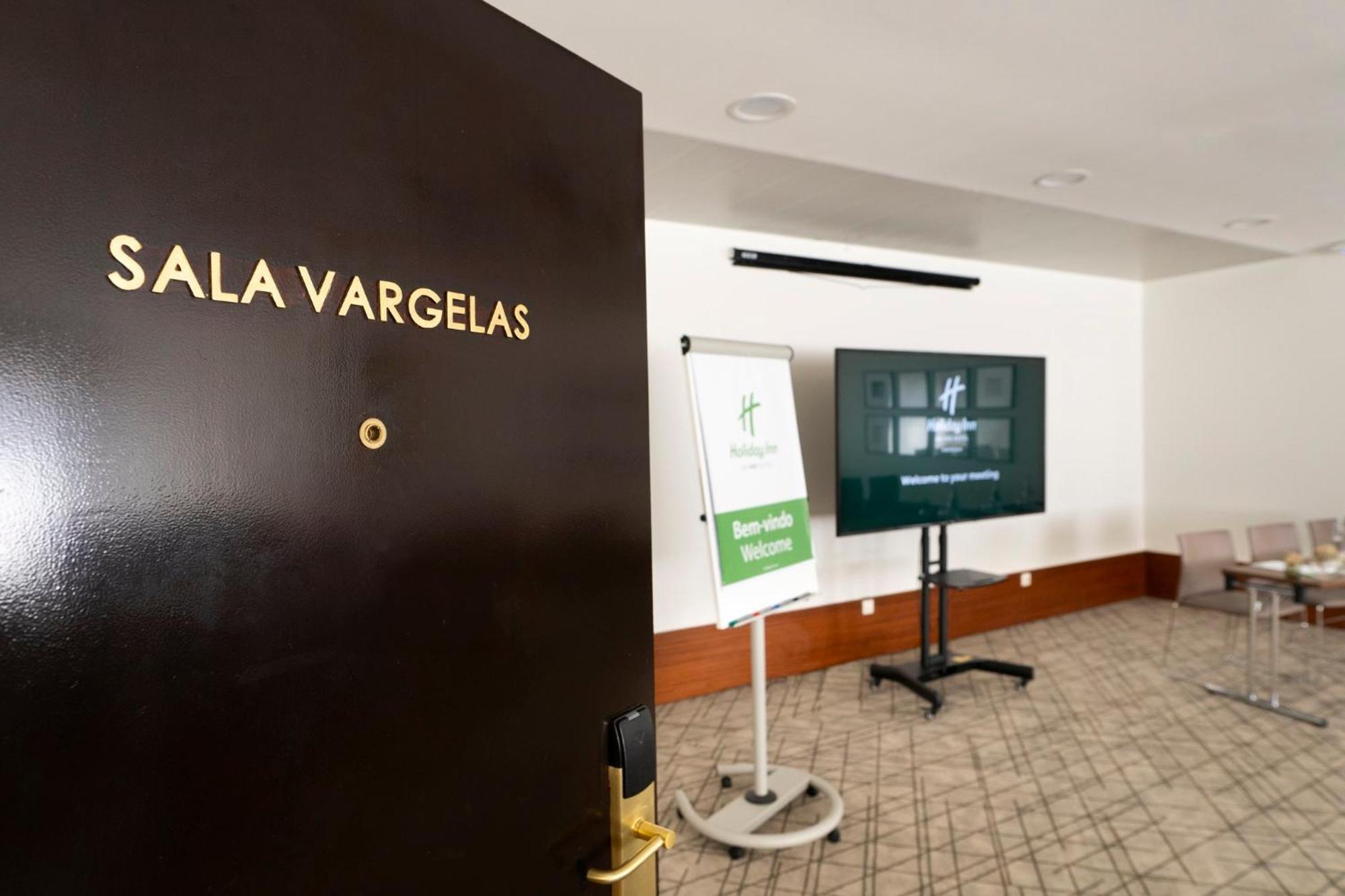 Holiday Inn Porto Gaia By Ihg Vila Nova de Gaia Exterior photo
