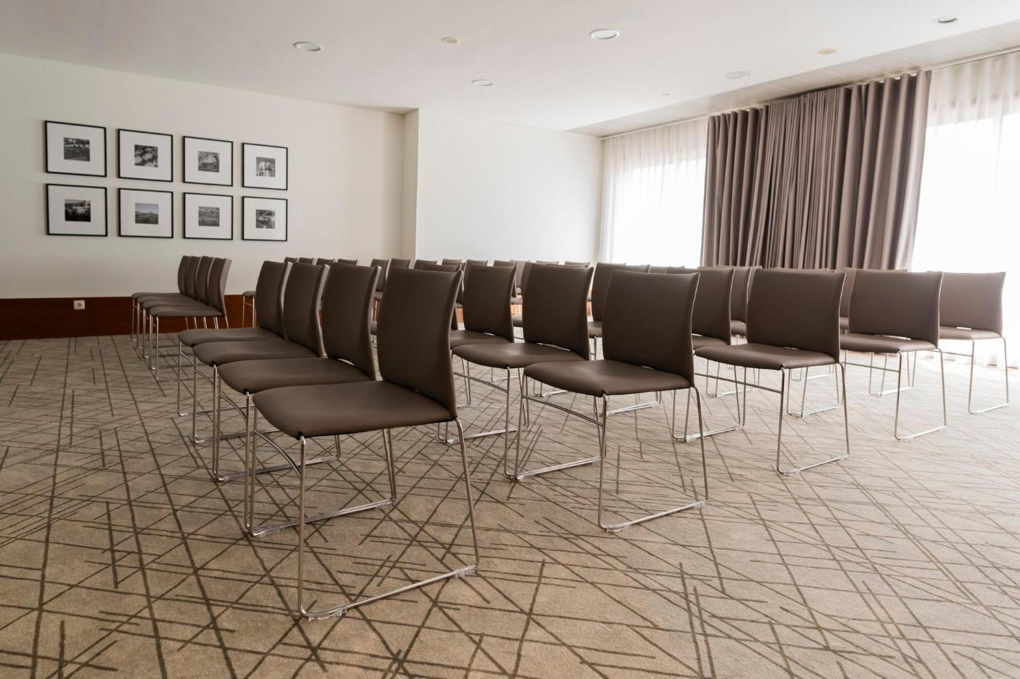 Holiday Inn Porto Gaia By Ihg Vila Nova de Gaia Exterior photo