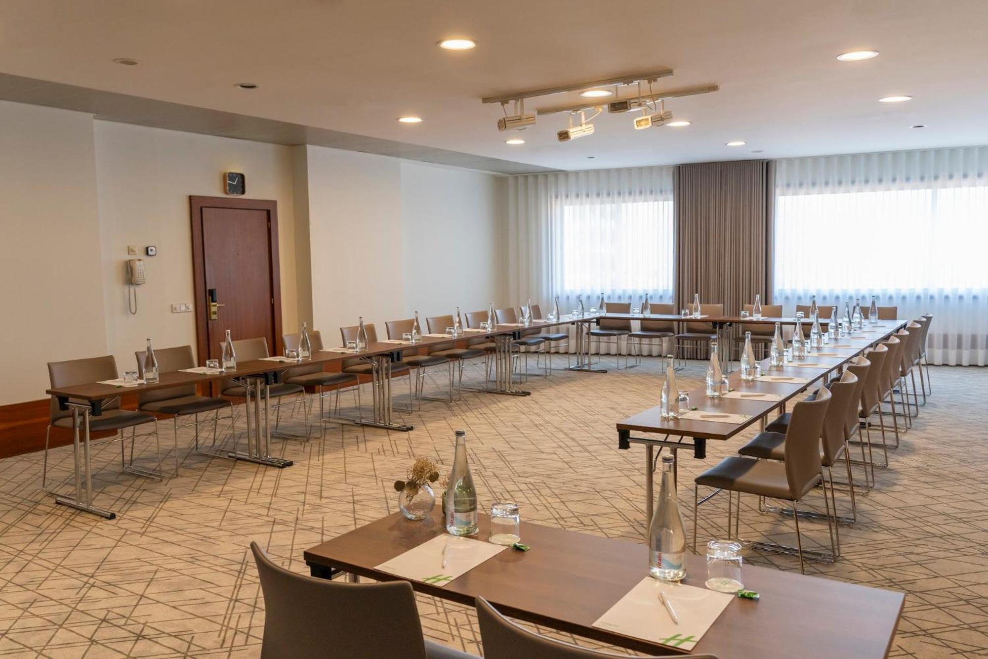 Holiday Inn Porto Gaia By Ihg Vila Nova de Gaia Exterior photo